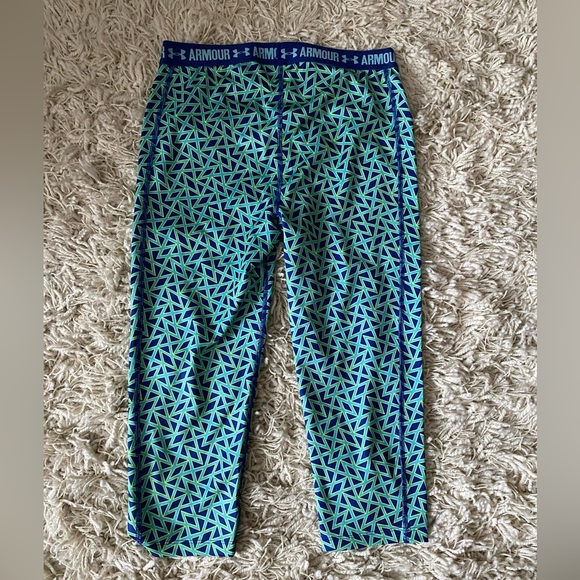 UNDER ARMOUR Girls Large YLG HeatGear Cropped Capri Stretch Pants - Picture 12 of 12